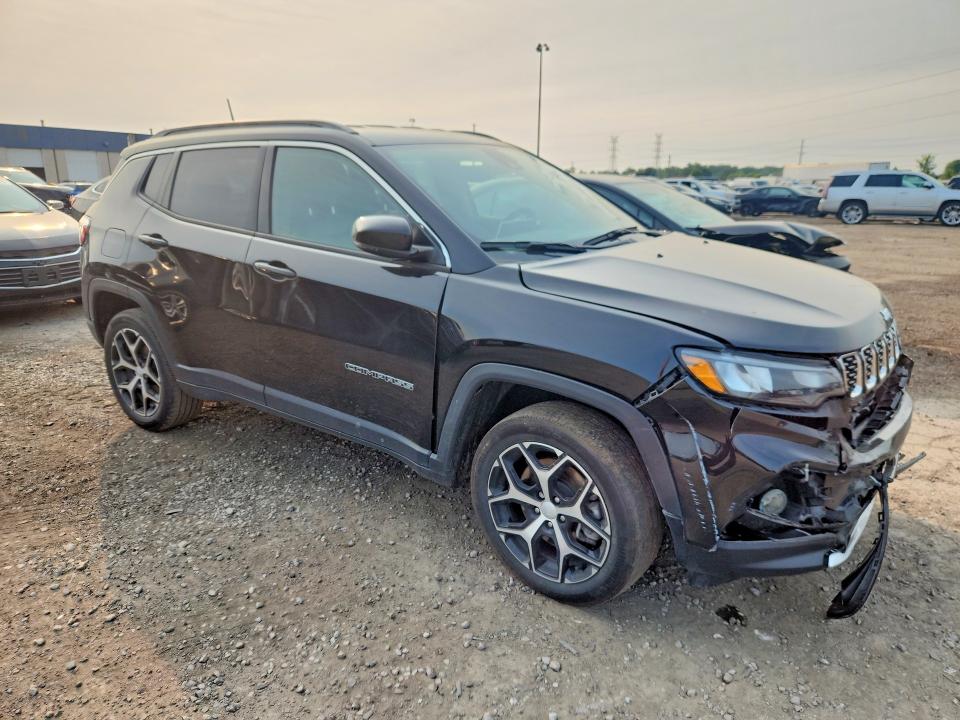 Photo 4 from auction – 2024 JEEP COMPASS with VIN 3C4NJDCN8RT136202