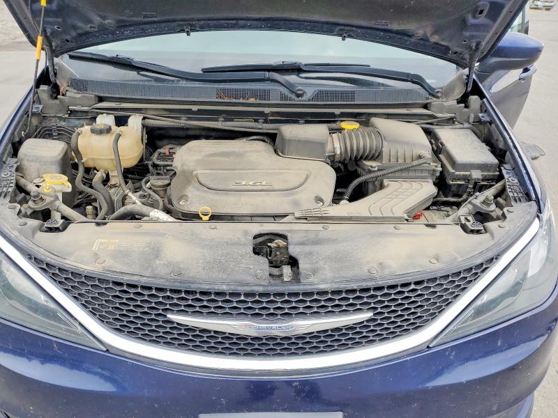 Photo 12 from auction – 2017 CHRYSLER PACIFICA with VIN 2C4RC1DG7HR642941