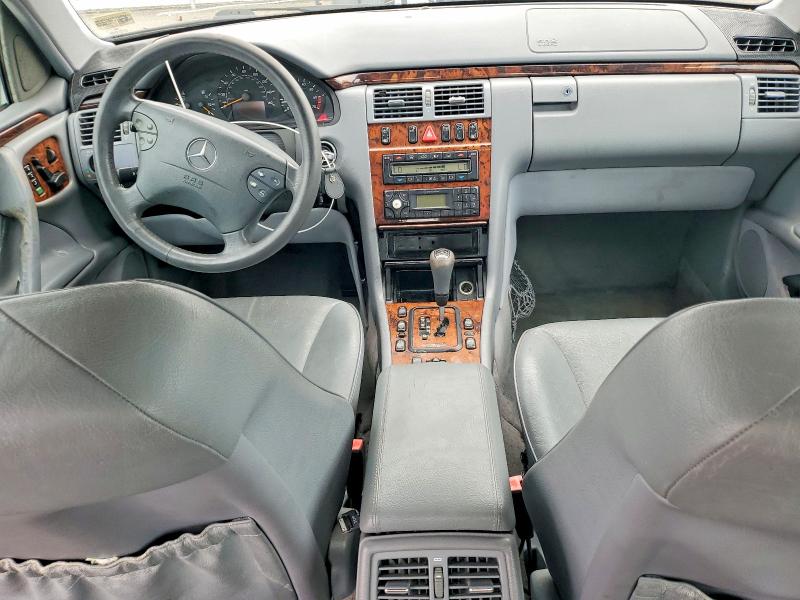 Photo 8 from auction – 2000 MERCEDES-BENZ E with VIN WDBJF65J9YB163851