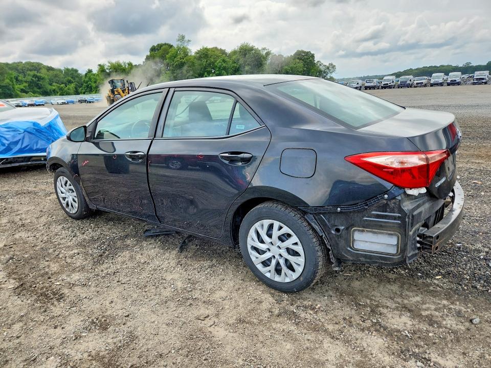Photo 2 from auction – 2018 TOYOTA COROLLA with VIN 2T1BURHE9JC017730