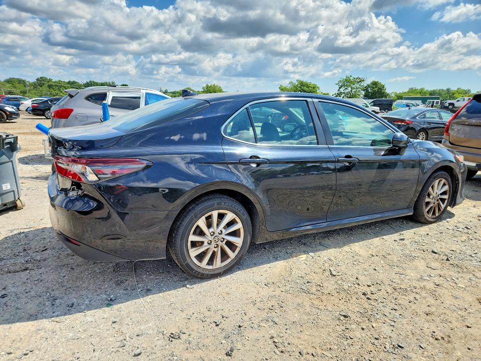 Photo 3 from auction – 2023 TOYOTA CAMRY with VIN 4T1C11BK8PU085750