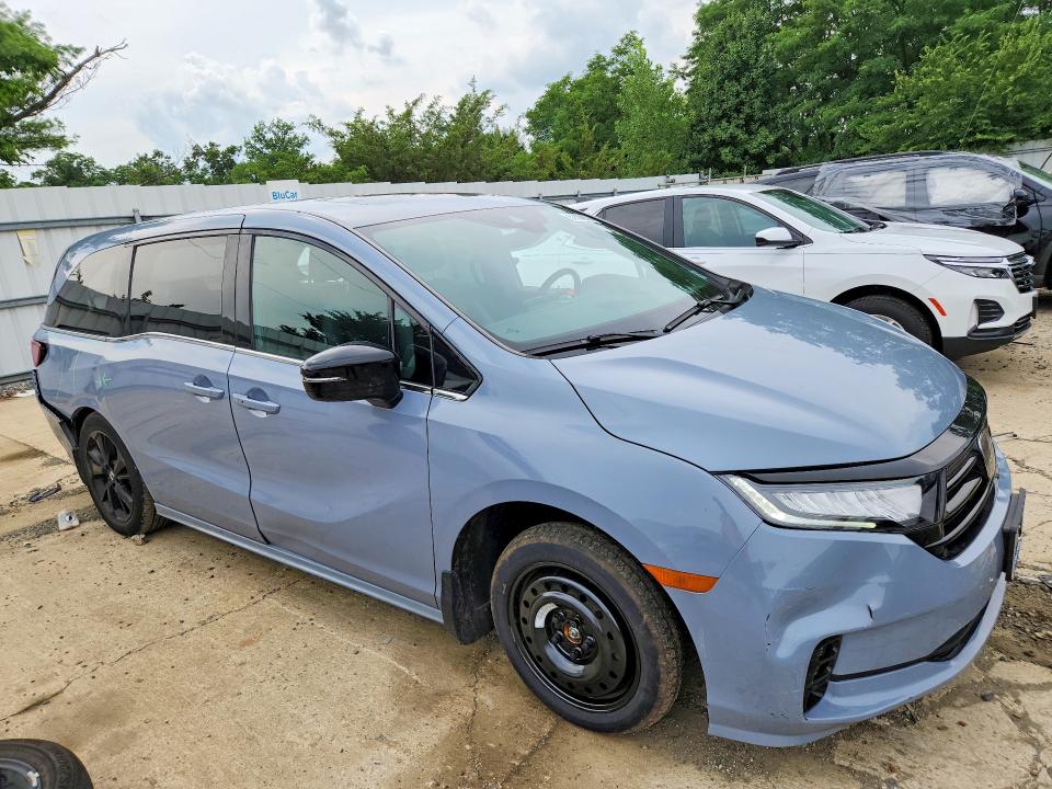 Photo 4 from auction – 2024 HONDA ODYSSEY with VIN 5FNRL6H77RB063002