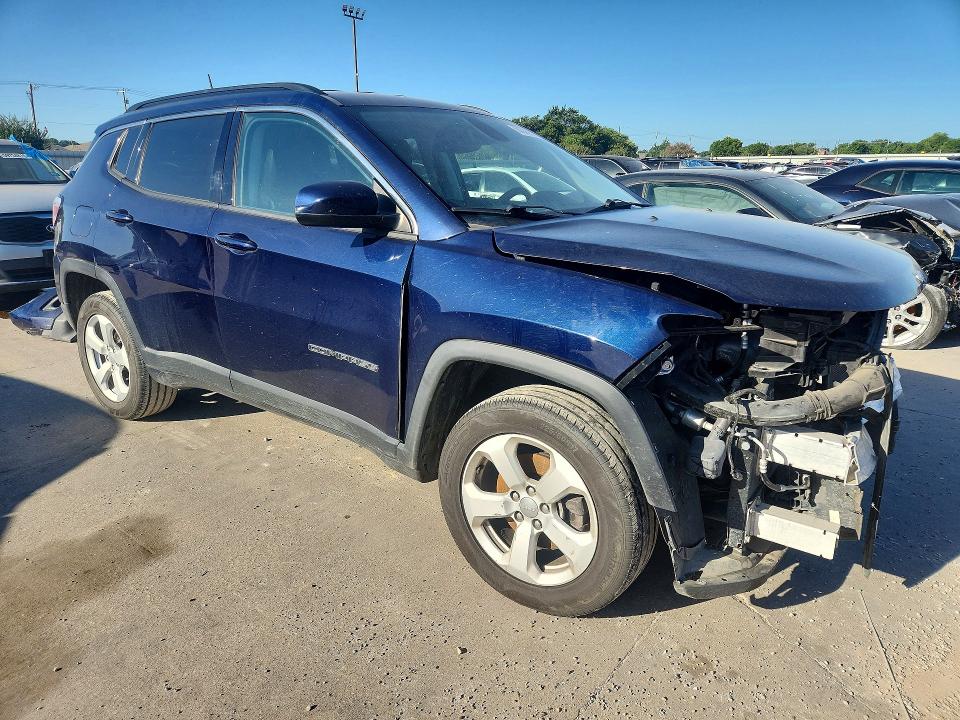Photo 4 from auction – 2018 JEEP COMPASS with VIN 3C4NJDBB0JT315667