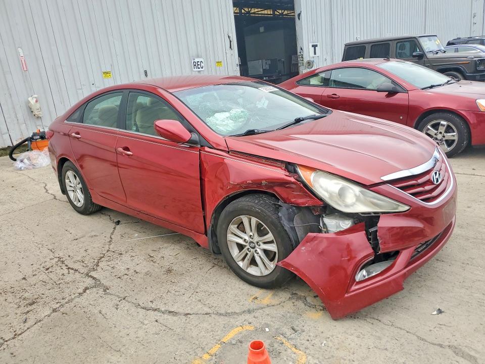 Photo 4 from auction – 2013 HYUNDAI SONATA with VIN 5NPEB4AC2DH533654