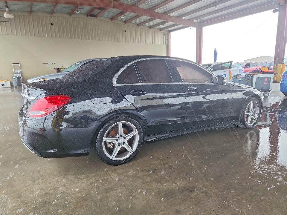Photo 3 from auction – 2016 MERCEDES-BENZ C with VIN 55SWF4JB4GU166015