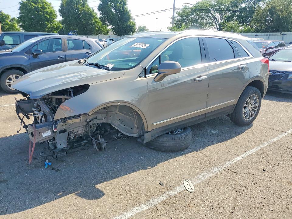 CADILLAC XT5 2018 with VIN 1GYKNCRSXJZ185052 - Photo from auction