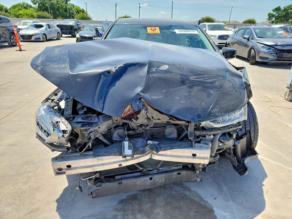 Photo 5 from auction – 2019 ACURA TLX with VIN 19UUB2F41KA009368