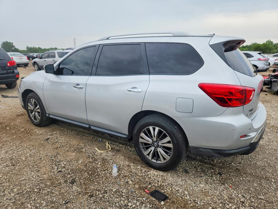 Photo 2 from auction – 2018 NISSAN PATHFINDER with VIN 5N1DR2MN8JC602309