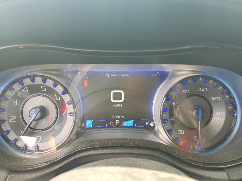 Photo 9 from auction – 2018 CHRYSLER 300 with VIN 2C3CCAGG1JH141626