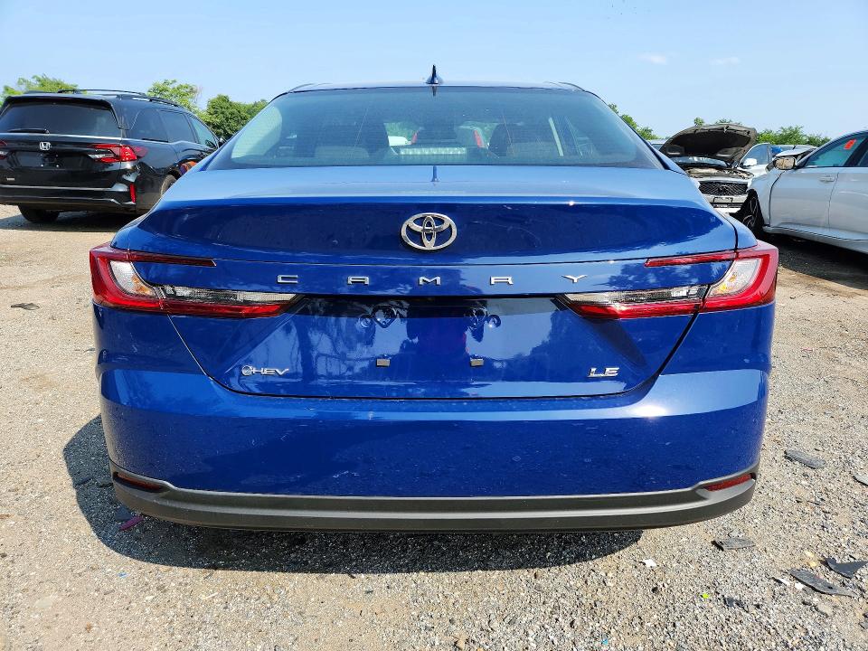 Photo 6 from auction – 2026 TOYOTA CAMRY with VIN 4T1DAACK1TU292686