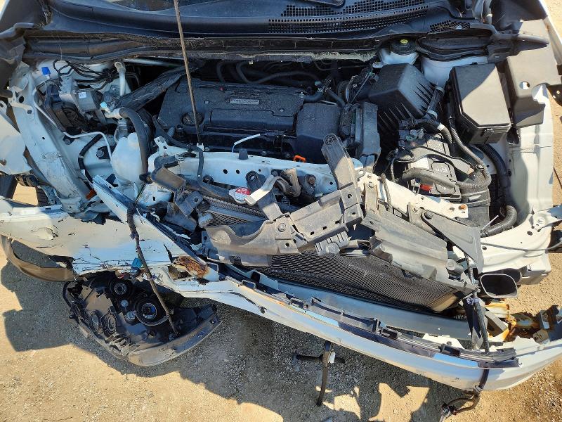 Photo 12 from auction – 2016 HONDA CR-V with VIN 5J6RM4H70GL030218
