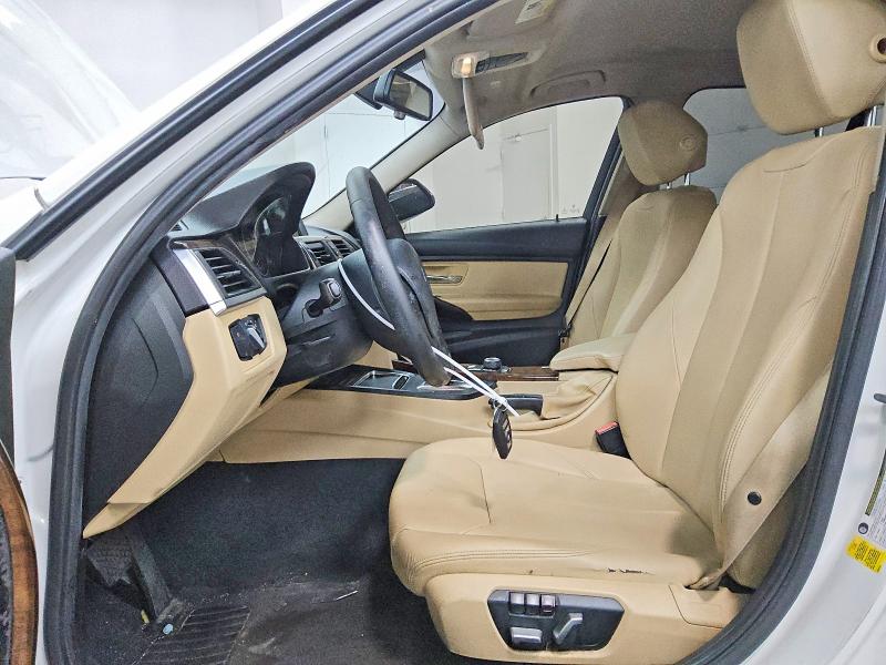 Photo 7 from auction – 2017 BMW 320 with VIN WBA8A9C53HK619488