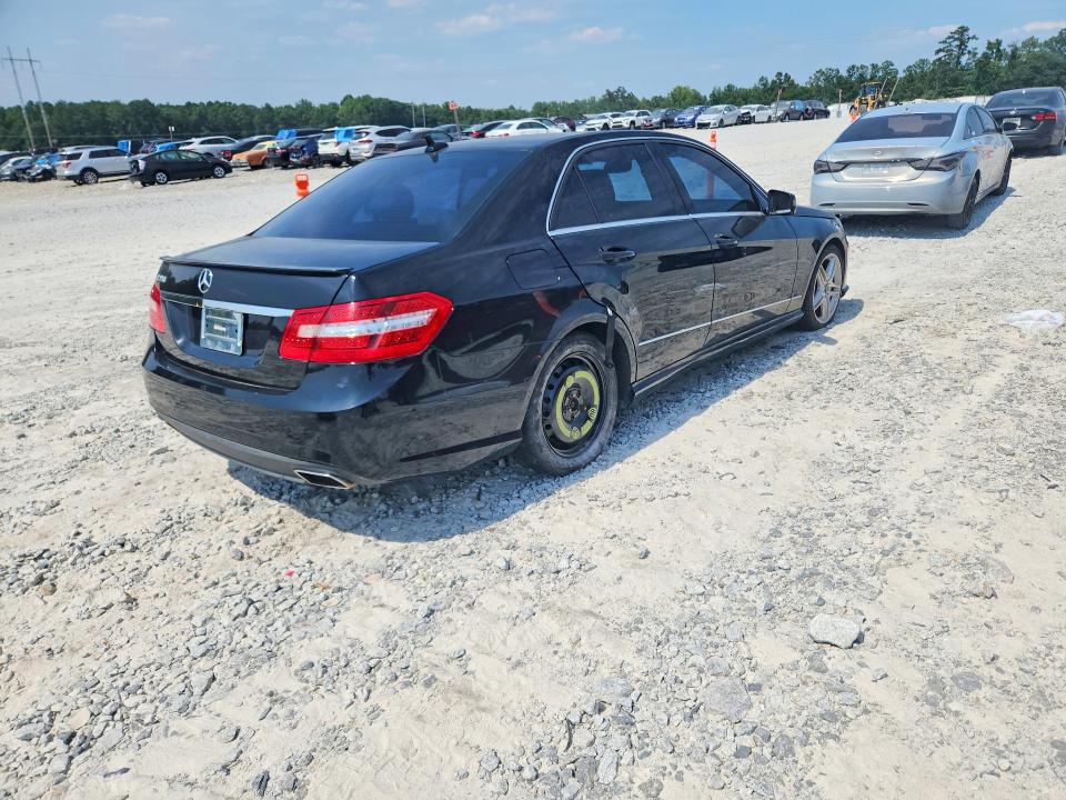 Photo 3 from auction – 2011 MERCEDES-BENZ E with VIN WDDHF5GB0BA472062