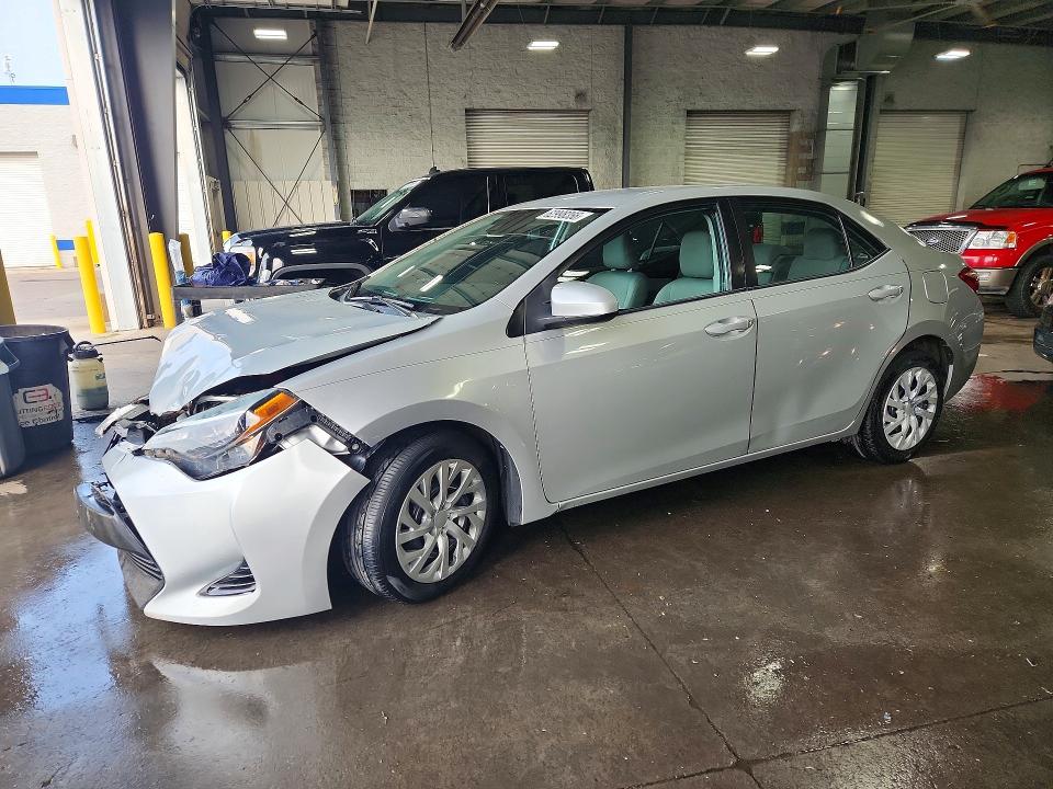 TOYOTA COROLLA 2018 with VIN 2T1BURHE8JC000868 - Photo from auction