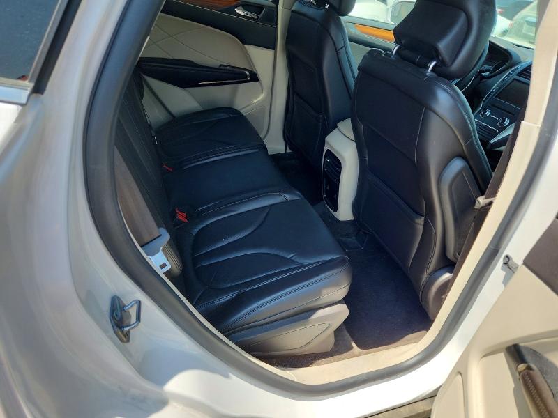 Zdjęcie 11 z aukcji – 2019 LINCOLN MKC z VIN 5LMCJ2C9XKUL02674