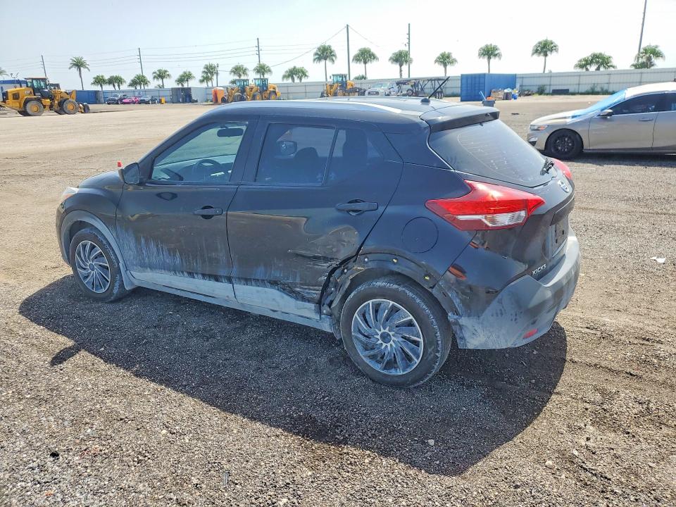 Photo 2 from auction – 2019 NISSAN KICKS with VIN 3N1CP5CU3KL532890
