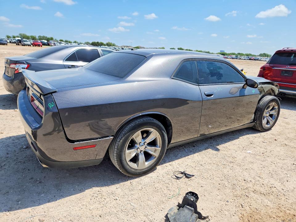 Photo 3 from auction – 2020 DODGE CHALLENGER with VIN 2C3CDZAG3LH185327