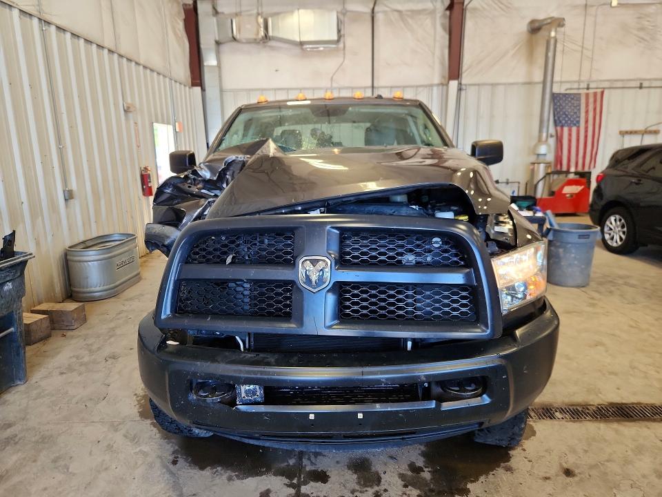 Photo 5 from auction – 2017 RAM 2500 with VIN 3C6UR5CL2HG644852