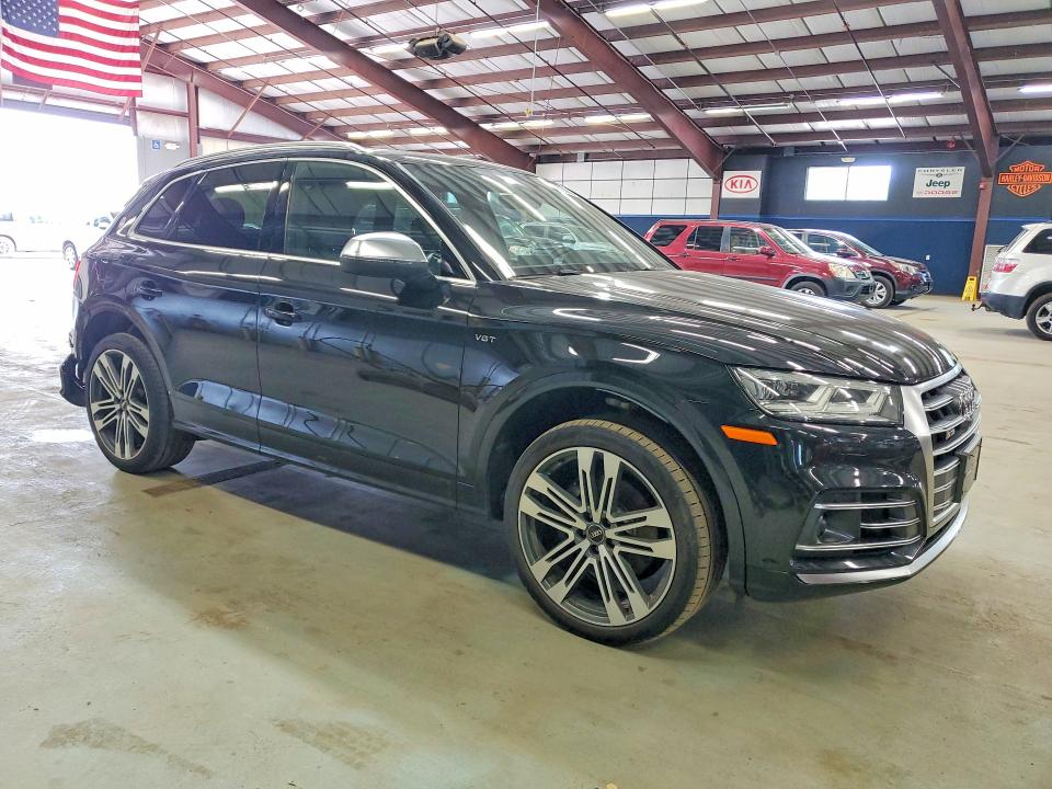 Photo 4 from auction – 2018 AUDI SQ5 with VIN WA1C4AFY0J2042303