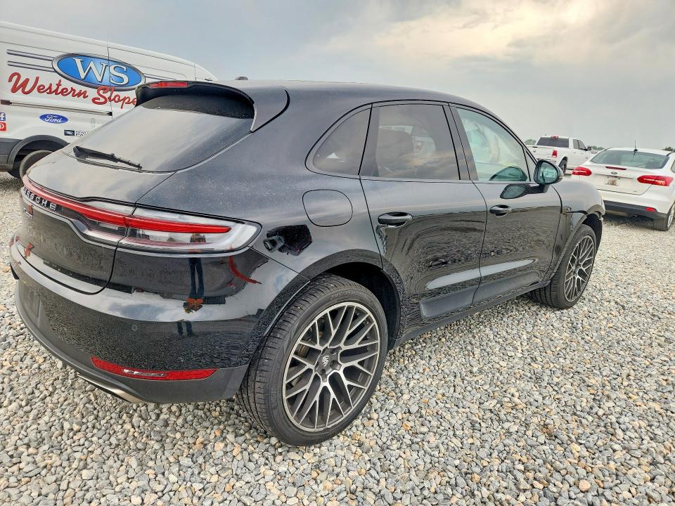 Photo 3 from auction – 2020 PORSCHE MACAN with VIN WP1AA2A5XLLB13639