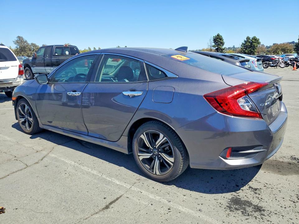 Photo 2 from auction – 2016 HONDA CIVIC with VIN 19XFC1F93GE222031