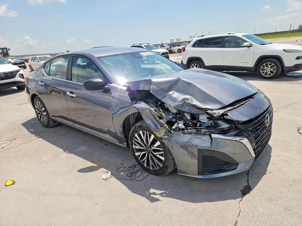 Photo 4 from auction – 2024 NISSAN ALTIMA with VIN 1N4BL4DV5RN385588