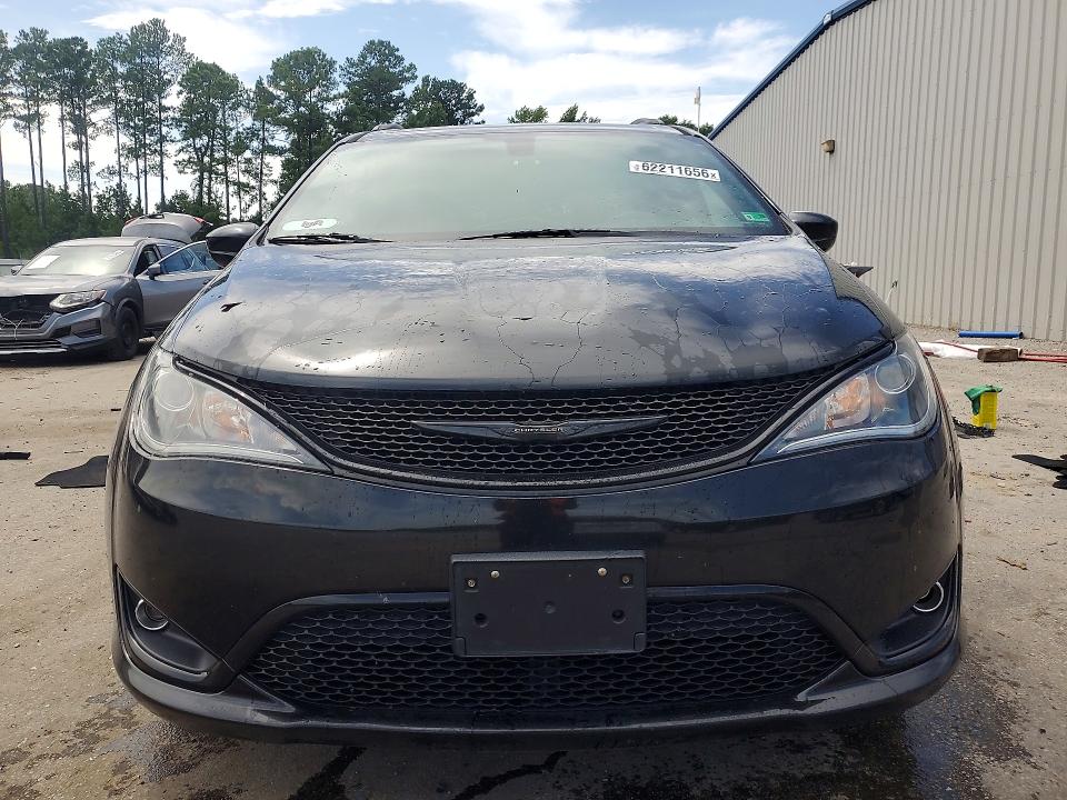 Photo 5 from auction – 2018 CHRYSLER PACIFICA with VIN 2C4RC1BG2JR157325