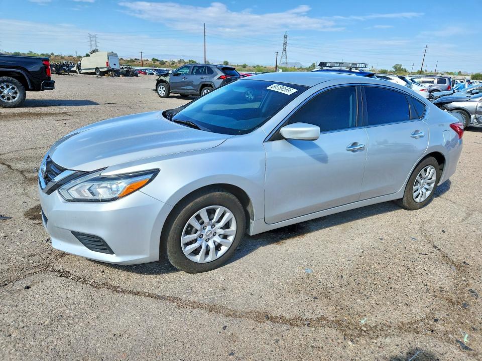 NISSAN ALTIMA 2017 with VIN 1N4AL3AP2HC482253 - Photo from auction