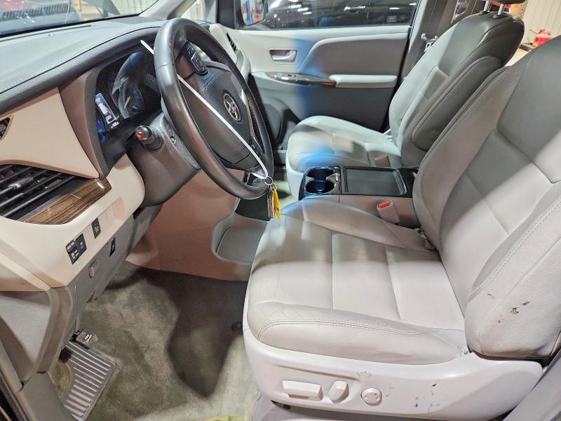 Photo 7 from auction – 2017 TOYOTA SIENNA with VIN 5TDYZ3DC5HS853467