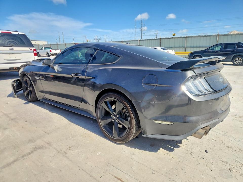 Photo 2 from auction – 2018 FORD MUSTANG with VIN 1FA6P8CF9J5180464