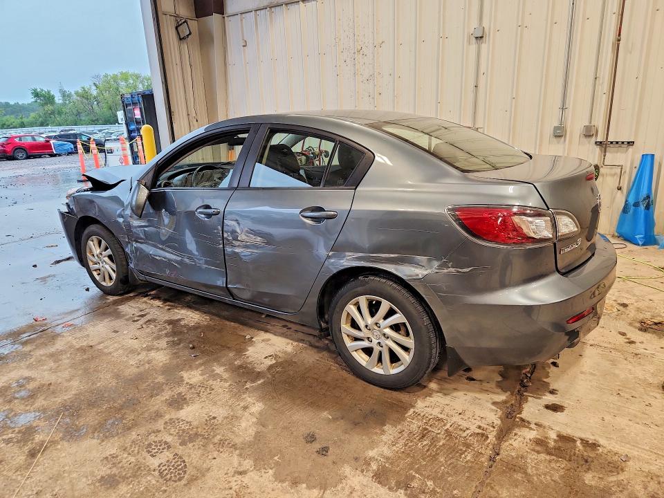 Photo 2 from auction – 2012 MAZDA 3 with VIN JM1BL1W72C1647525