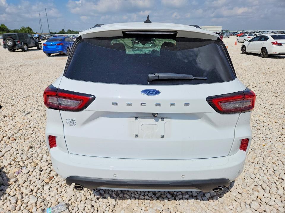 Photo 6 from auction – 2023 FORD ESCAPE with VIN 1FMCU0MN3PUB12507