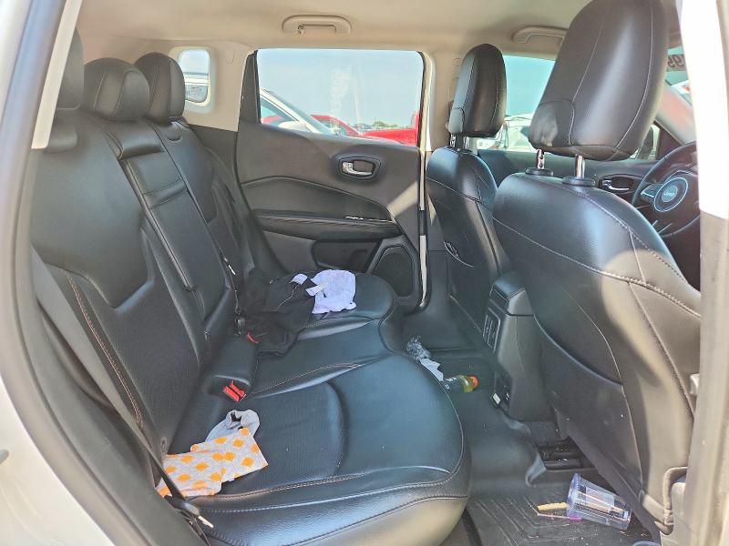 Photo 11 from auction – 2019 JEEP COMPASS with VIN 3C4NJDCB1KT619056