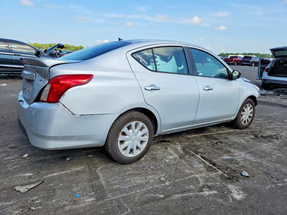 Photo 3 from auction – 2017 NISSAN VERSA with VIN 3N1CN7AP0HK462276