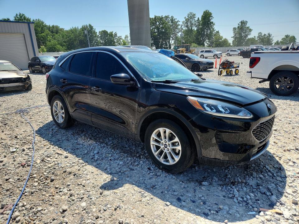 Photo 4 from auction – 2020 FORD ESCAPE with VIN 1FMCU9G69LUC42309
