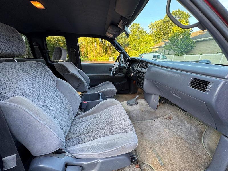Photo 7 from auction – 1998 TOYOTA T100 with VIN JT4UN24D5W0054589
