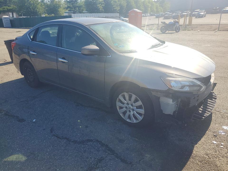Photo 4 from auction – 2017 NISSAN SENTRA with VIN 3N1AB7AP6HY233792