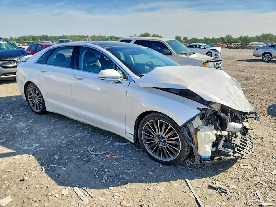 Photo 4 from auction – 2013 LINCOLN MKZ with VIN 3LN6L2LU8DR826673