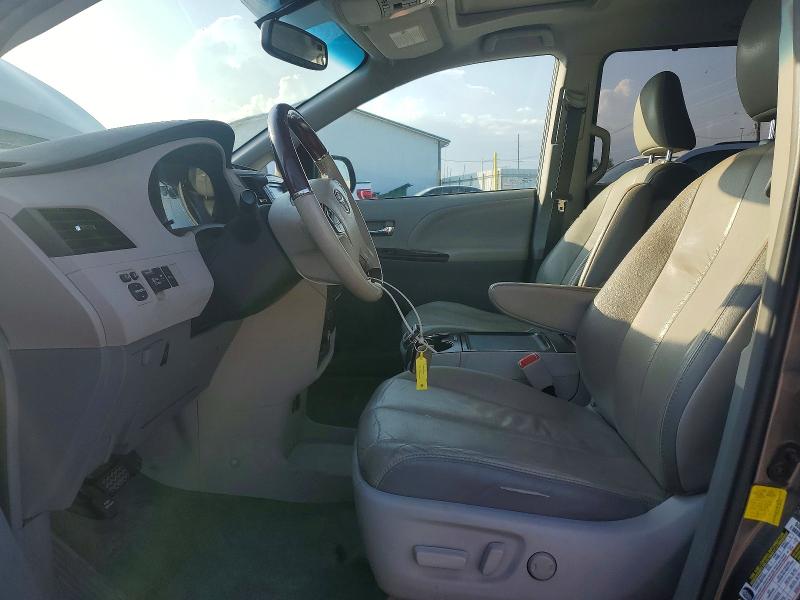 Photo 7 from auction – 2012 TOYOTA SIENNA with VIN 5TDDK3DC7CS036335