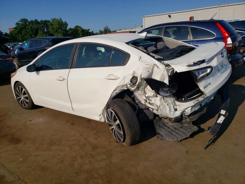 Photo 2 from auction – 2017 KIA FORTE with VIN 3KPFK4A75HE083001