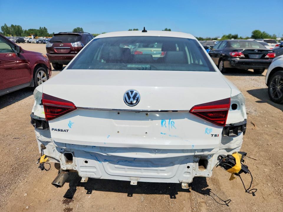 Photo 6 from auction – 2018 VOLKSWAGEN PASSAT with VIN 1VWBA7A38JC042839