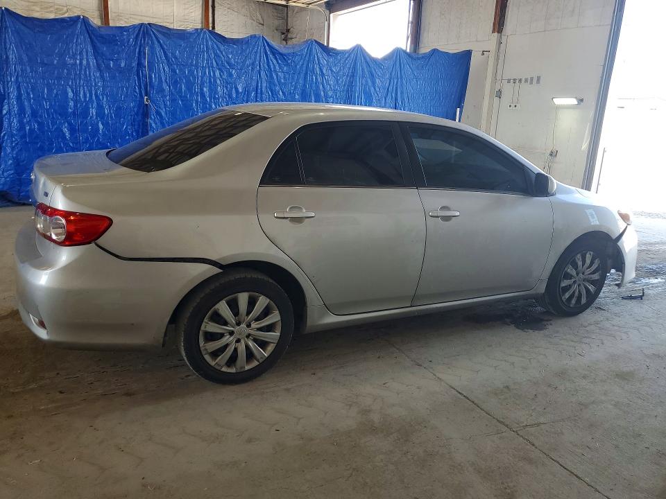 Foto 3 de la subasta – 2013 TOYOTA COROLLA con VIN 2T1BU4EE2DC015605