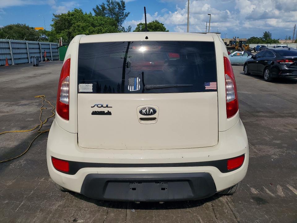 Photo 6 from auction – 2013 KIA SOUL with VIN KNDJT2A55D7774761
