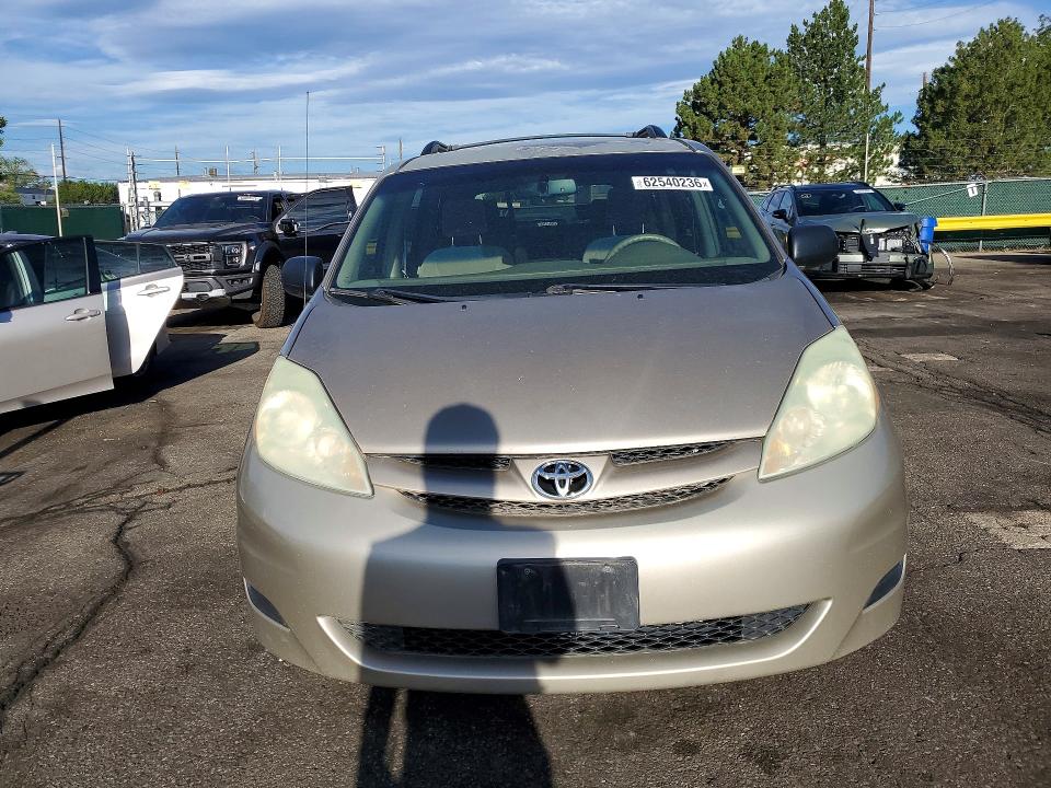 Photo 5 from auction – 2006 TOYOTA SIENNA with VIN 5TDZA23C06S515138