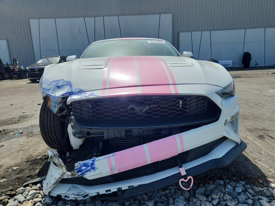 Photo 5 from auction – 2018 FORD MUSTANG with VIN 1FATP8UH2J5155649