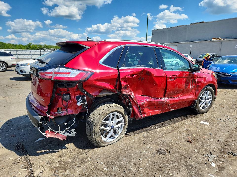 Foto 3 de la subasta – 2022 FORD EDGE con VIN 2FMPK4J9XNBA20710