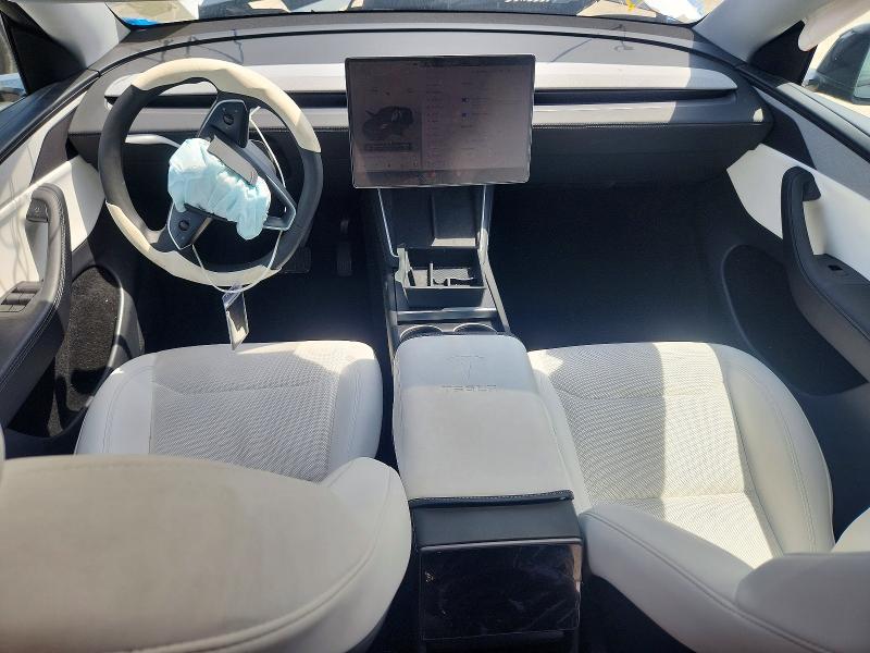 صورة رقم 8 من المزاد - 2026 TESLA MODEL Y مع VIN 7SAYGDED8TA450891