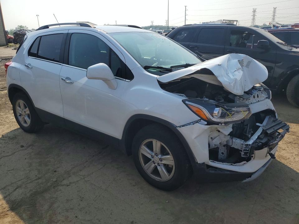 Photo 4 from auction – 2019 CHEVROLET TRAX with VIN KL7CJLSB1KB915549