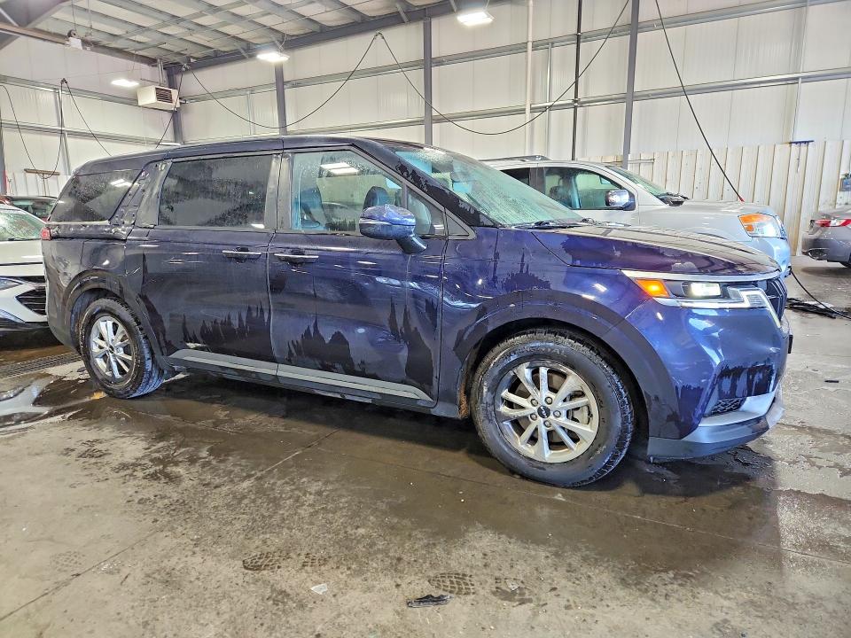 Photo 4 from auction – 2022 KIA CARNIVAL with VIN KNDNB4H39N6116291
