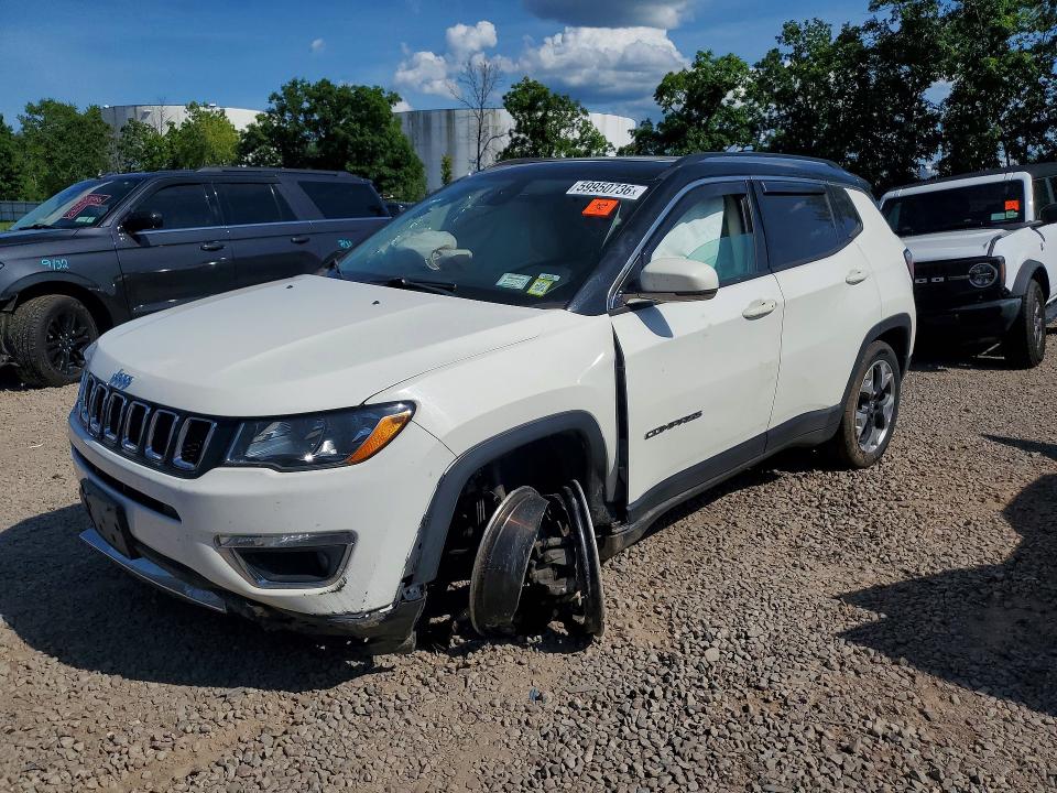 JEEP COMPASS 2017 with VIN 3C4NJDCB7HT635304 - Photo from auction